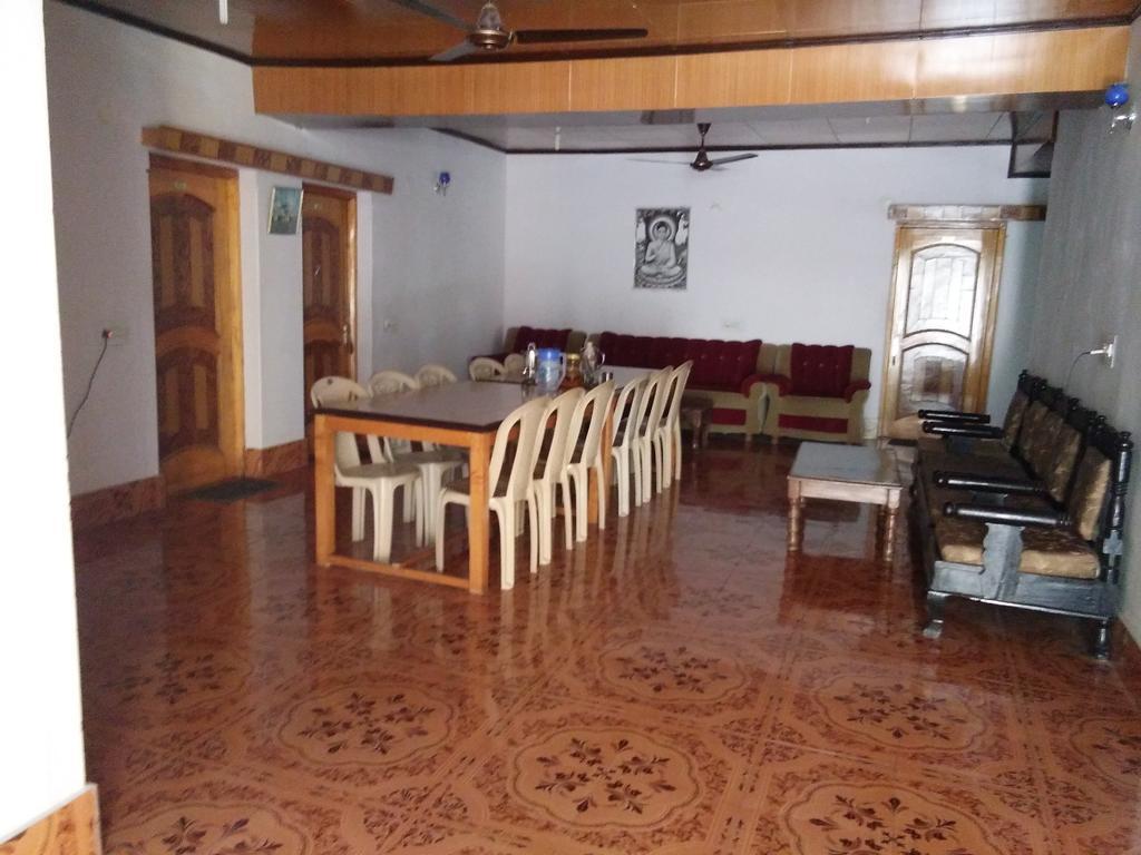 Galaxy Guest House Hundar Buitenkant foto