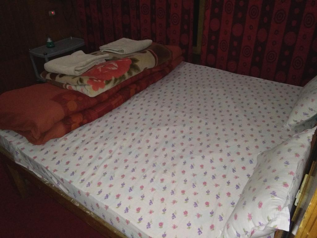 Galaxy Guest House Hundar Buitenkant foto